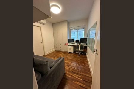 Apartamento à venda com 233m², 4 quartos e 4 vagas