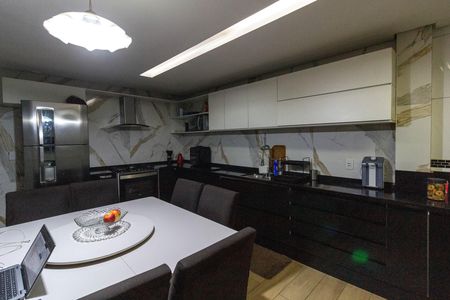 Casa para alugar com 110m², 3 quartos e 1 vaga Casa para alugar com 110m², 3 quartos e 1 vagaCozinha e area gourmet