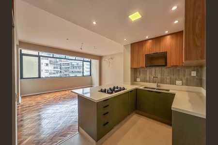 Apartamento à venda com 136m², 3 quartos e sem vaga