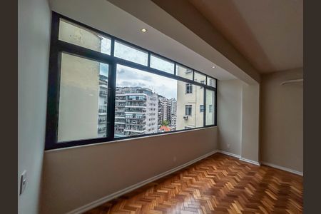 Apartamento à venda com 136m², 3 quartos e sem vaga