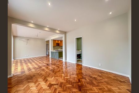 Apartamento à venda com 136m², 3 quartos e sem vaga