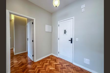 Apartamento à venda com 136m², 3 quartos e sem vaga
