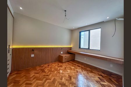 Apartamento à venda com 136m², 3 quartos e sem vaga