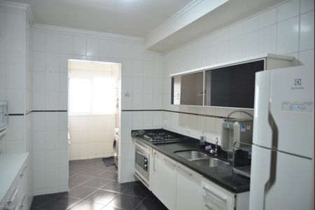 Apartamento à venda com 86m², 3 quartos e 2 vagasCozinha