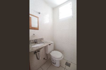 Lavabo de casa de condomínio à venda com 2 quartos, 67m² em Jardim Xangrilá, Contagem