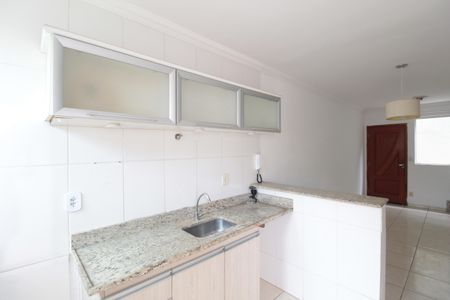 Casa de condomínio à venda com 67m², 2 quartos e 1 vagaCozinha