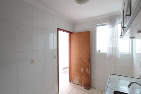 Casa de condomínio à venda com 67m², 2 quartos e 1 vagaCozinha