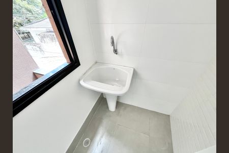 Apartamento à venda com 44m², 2 quartos e sem vagaCozinha e Área de Serviço