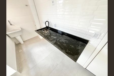 Apartamento à venda com 44m², 2 quartos e sem vagaSala/Cozinha