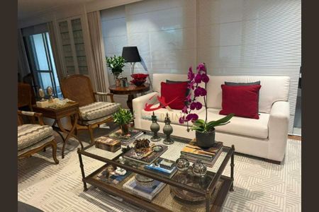 Apartamento à venda com 3 quartos, 250m² em Indianópolis, São Paulo