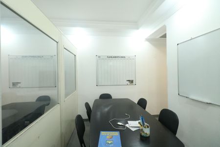 Casa à venda com 187m², 4 quartos e 2 vagasSala 1