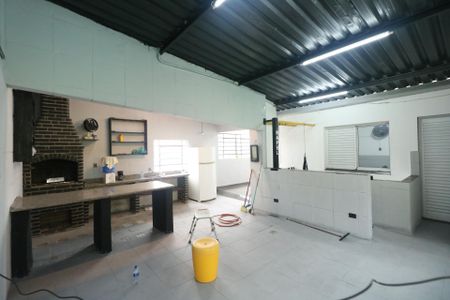 Casa à venda com 187m², 4 quartos e 2 vagasChurrasqueira