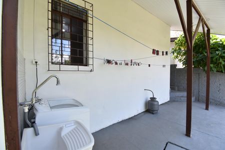 Casa para alugar com 100m², 2 quartos e sem vagaÁrea de Serviço
