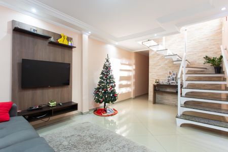 Casa à venda com 250m², 4 quartos e 2 vagas Casa à venda com 250m², 4 quartos e 2 vagasSala