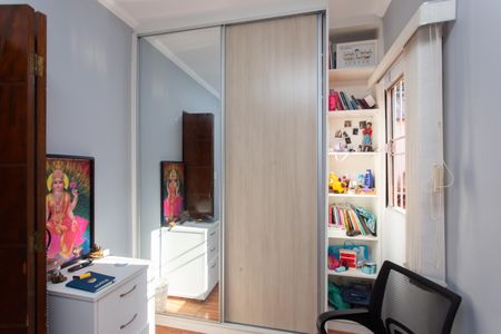 Casa à venda com 250m², 4 quartos e 2 vagas Casa à venda com 250m², 4 quartos e 2 vagasQuarto 2