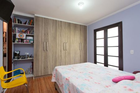 Casa à venda com 250m², 4 quartos e 2 vagas Casa à venda com 250m², 4 quartos e 2 vagasSuíte