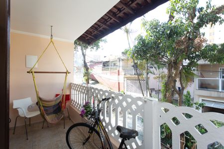 Casa à venda com 250m², 4 quartos e 2 vagas Casa à venda com 250m², 4 quartos e 2 vagasVaranda da Suíte