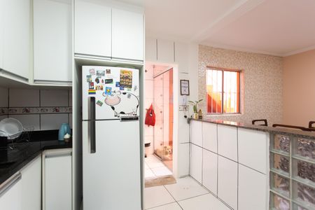 Casa à venda com 250m², 4 quartos e 2 vagas Casa à venda com 250m², 4 quartos e 2 vagasCozinha