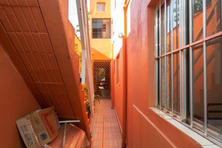 Casa à venda com 250m², 4 quartos e 2 vagas Casa à venda com 250m², 4 quartos e 2 vagasCorredor Externo