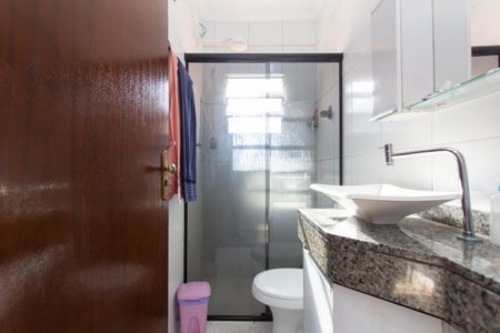 Casa à venda com 250m², 4 quartos e 2 vagas Casa à venda com 250m², 4 quartos e 2 vagasBanheiro 3