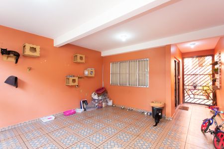 Casa à venda com 250m², 4 quartos e 2 vagas Casa à venda com 250m², 4 quartos e 2 vagasGaragem