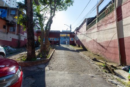 Casa à venda com 250m², 4 quartos e 2 vagas Casa à venda com 250m², 4 quartos e 2 vagasÁrea comum