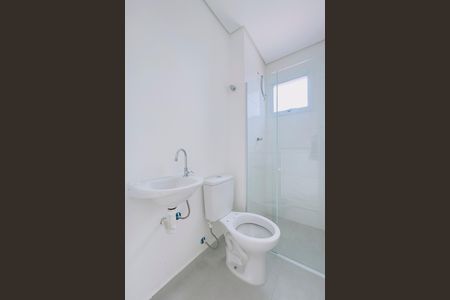 Banheiro de apartamento para alugar com 2 quartos, 43m² em Jardim Jacinto, Jacareí