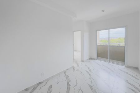 Sala de apartamento para alugar com 2 quartos, 43m² em Jardim Jacinto, Jacareí