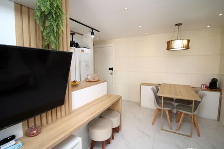 Sala de apartamento para alugar com 2 quartos, 50m² em Irajá, Rio de Janeiro