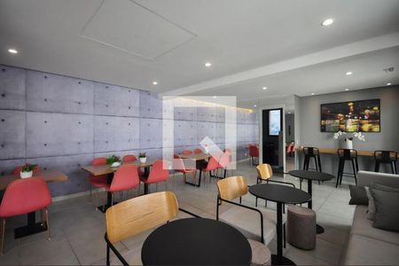 Apartamento à venda com 42m², 2 quartos e 1 vaga Apartamento à venda com 42m², 2 quartos e 1 vagaÁrea comum - Salão de festas