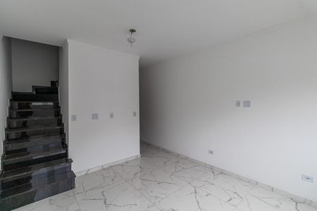 Casa de condomínio à venda com 90m², 2 quartos e 1 vaga Casa de condomínio à venda com 90m², 2 quartos e 1 vagaSala