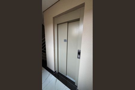 Apartamento para alugar com 52m², 2 quartos e 1 vaga Apartamento para alugar com 52m², 2 quartos e 1 vagaElevador