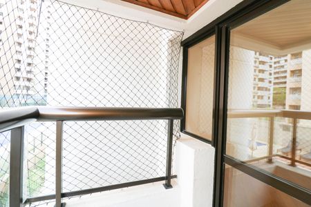 Apartamento para alugar com 85m², 3 quartos e 1 vaga Apartamento para alugar com 85m², 3 quartos e 1 vagaVaranda