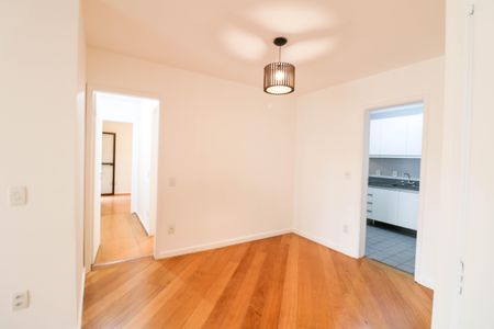 Apartamento para alugar com 85m², 3 quartos e 1 vaga Apartamento para alugar com 85m², 3 quartos e 1 vagaSala