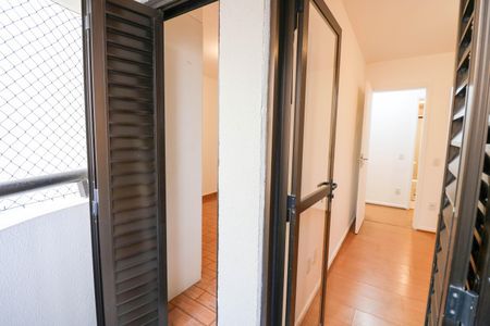Apartamento para alugar com 85m², 3 quartos e 1 vaga Apartamento para alugar com 85m², 3 quartos e 1 vagaVaranda