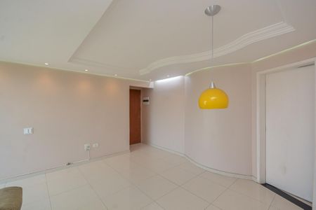 Casa para alugar com 72m², 3 quartos e 1 vaga Casa para alugar com 72m², 3 quartos e 1 vagaSala