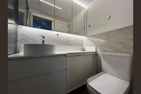 Apartamento para alugar com 60m², 1 quarto e sem vagaBanheiro