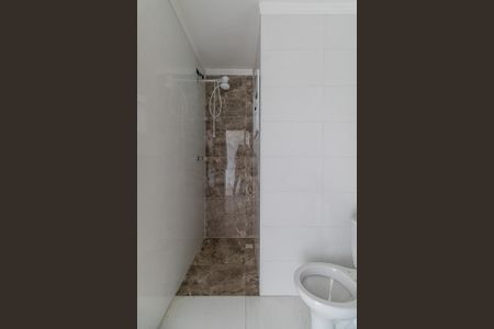 Banheiro Suíte 1 de casa de condomínio à venda com 2 quartos, 90m² em Vila Granada, São Paulo