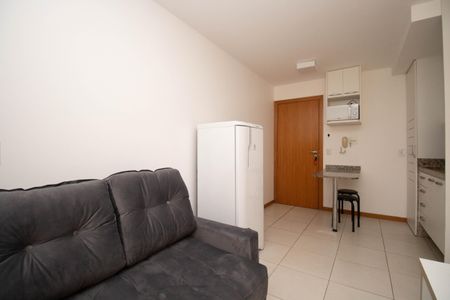 Sala de kitnet/studio para alugar com 1 quarto, 28m² em Uqper, Brasília
