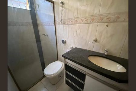 Casa à venda com 152m², 4 quartos e 4 vagasBanheiro
