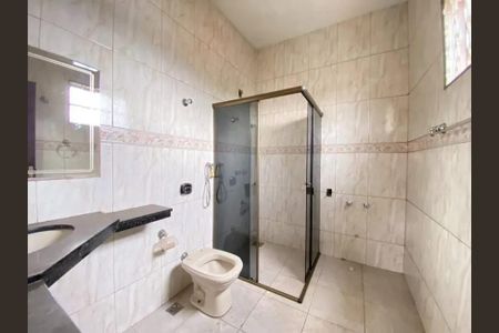 Casa à venda com 152m², 4 quartos e 4 vagasBanheiro