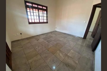 Casa à venda com 152m², 4 quartos e 4 vagasQuarto