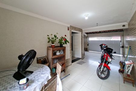 Casa para alugar com 580m², 4 quartos e 5 vagas Casa para alugar com 580m², 4 quartos e 5 vagasHall de entrada