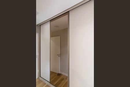 Apartamento para alugar com 108m², 3 quartos e 2 vagas Apartamento para alugar com 108m², 3 quartos e 2 vagasSuíte