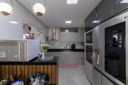 Apartamento para alugar com 108m², 3 quartos e 2 vagas Apartamento para alugar com 108m², 3 quartos e 2 vagasCozinha