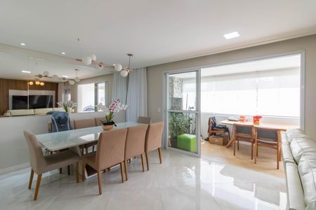 Apartamento para alugar com 108m², 3 quartos e 2 vagas Apartamento para alugar com 108m², 3 quartos e 2 vagasSala