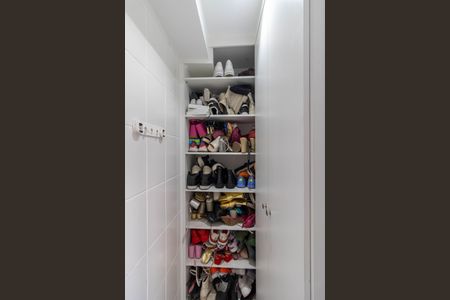 Apartamento para alugar com 108m², 3 quartos e 2 vagas Apartamento para alugar com 108m², 3 quartos e 2 vagasDespensa