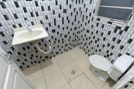 Casa à venda com 185m², 4 quartos e 1 vagaBanheiro 1