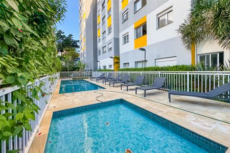 Apartamento à venda com 38m², 2 quartos e sem vaga Apartamento à venda com 38m², 2 quartos e sem vagaPiscina