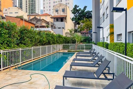 Apartamento à venda com 38m², 2 quartos e sem vaga Apartamento à venda com 38m², 2 quartos e sem vagaPiscina